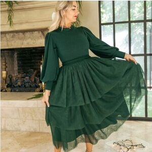 Ivy City Co Forest Green Layered Midi Dress